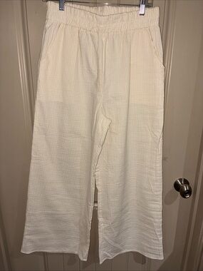 Women's yellow and white striped Wide-Leg Textured Pull-On Pants